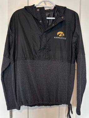 Under Armour Black and Charcoal Hawkeyes Hooded Windbreaker Women’s Size Medium
